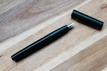 Lamy Aion Black Fountain Pen Review-6